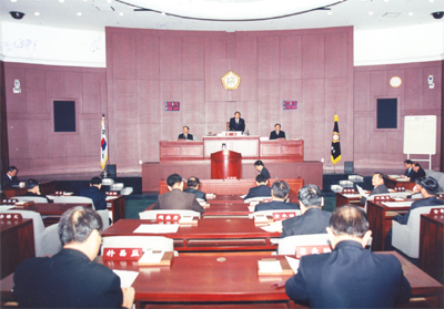 본회의 진행