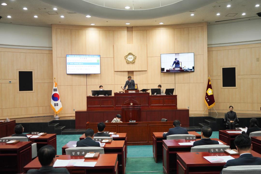 '제326회 임시회 본회의' 게시글의 사진(1) '20240123 제326회 임시회 본회의 (594).jpg'