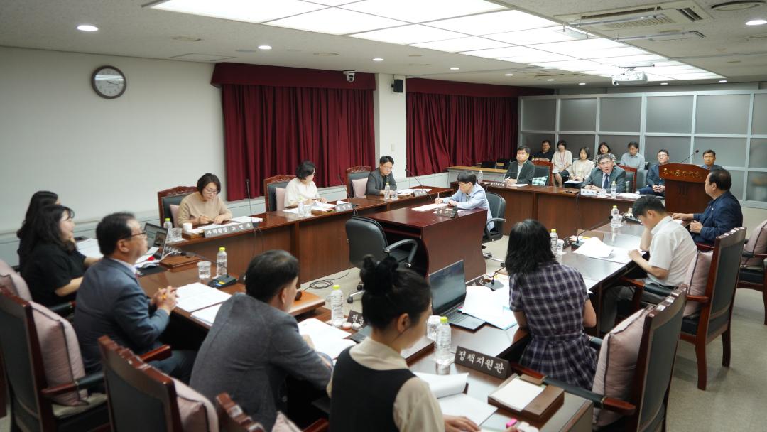 '동대문구의회 인사청문특별위원회, 박희수 시설관리공단 이사장 후보자 경과보고서 채택' 게시글의 사진(1) '20250820 시설관리공단 이사장 인사청문회 (134).jpg'