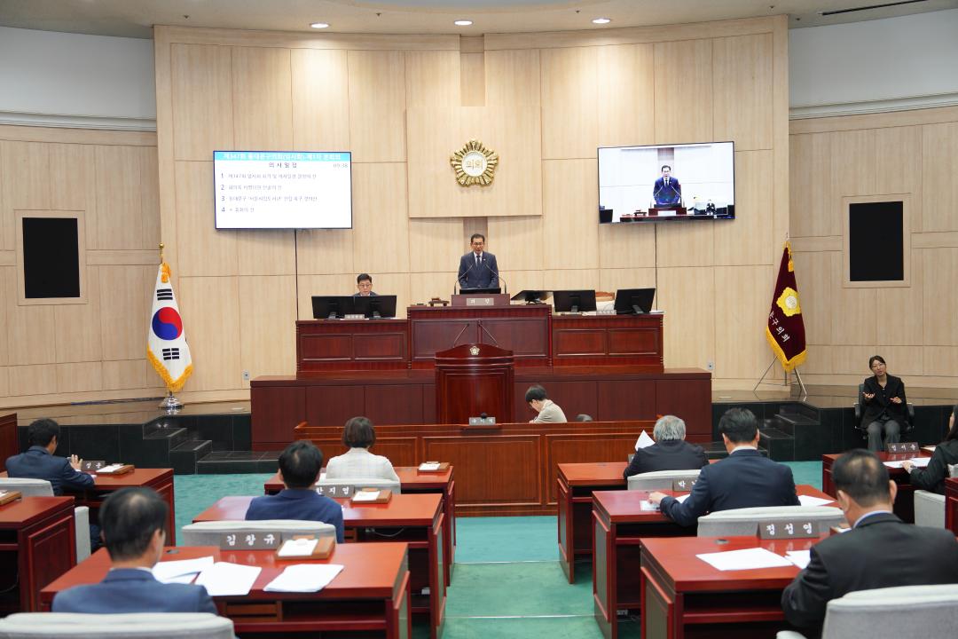 '동대문구의회, 제348회 정례회 개회' 게시글의 사진(1) '20251017 제347회 임시회 본회의 (7).jpg'