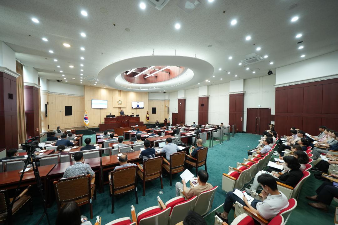 '동대문구의회, 제346회 임시회 개회' 게시글의 사진(1) '20250905 제346회 임시회 본회의 (310).jpg'